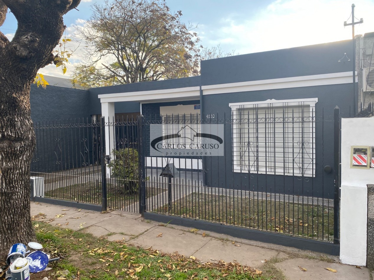 Casa en Venta- Corrientes y Zapiola