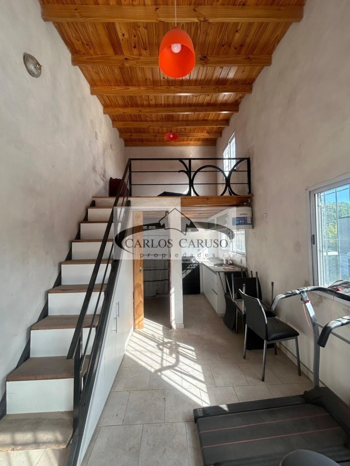 Casa en Venta- Mendoza entre Solis y Lobos