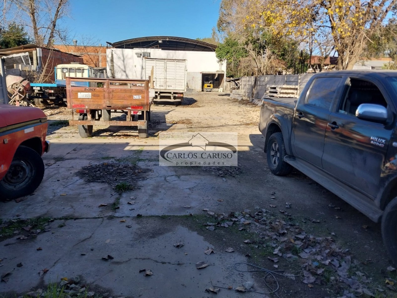 Galpon en Venta- Dean Funes y Da Vinci