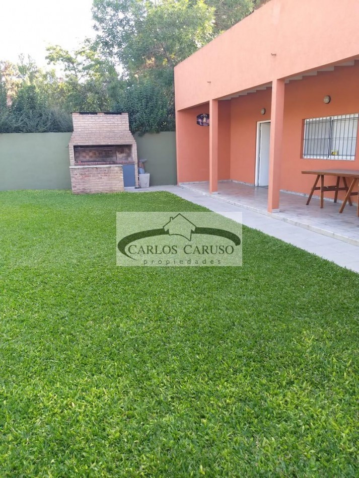 Casa en Venta- Varvello y Beltran
