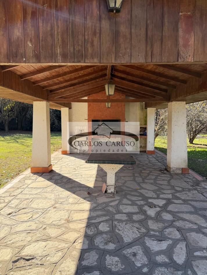 Casa Quinta en Venta- Mendoza y Solis