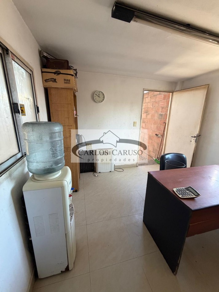 Galpon en Venta- Dean Funes y Da Vinci