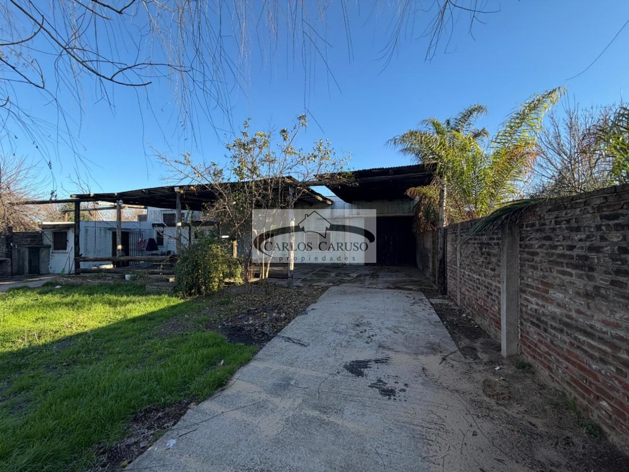 Galpon en Venta- Santa Maria e Dean Funes y Vicente Lopez