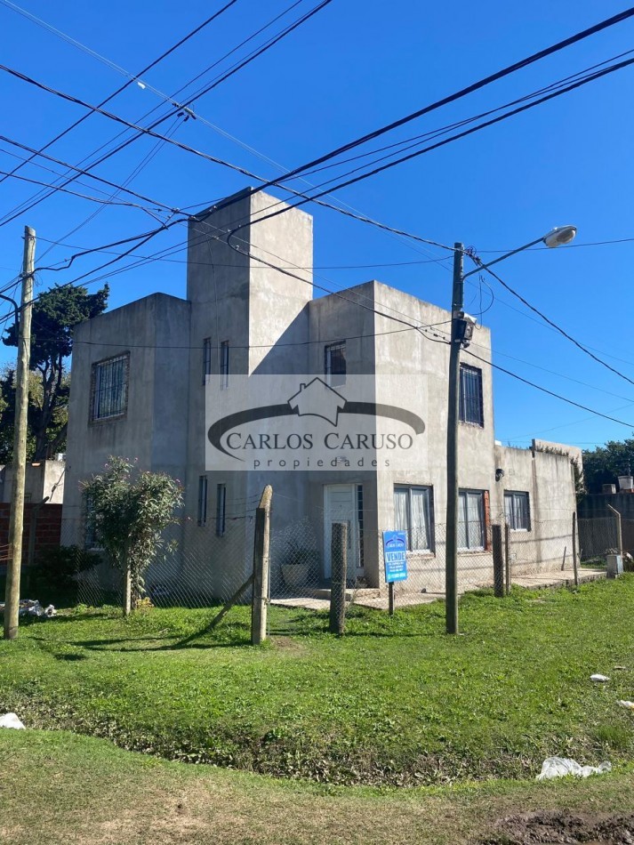 Casa en Venta- 25 de mayo y J.M. Cortez