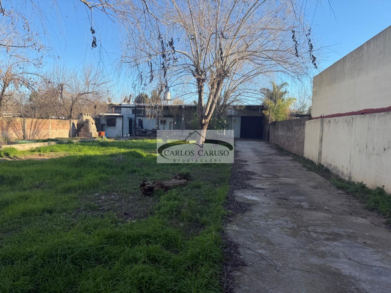 Galpon en Venta- Santa Maria e Dean Funes y Vicente Lopez