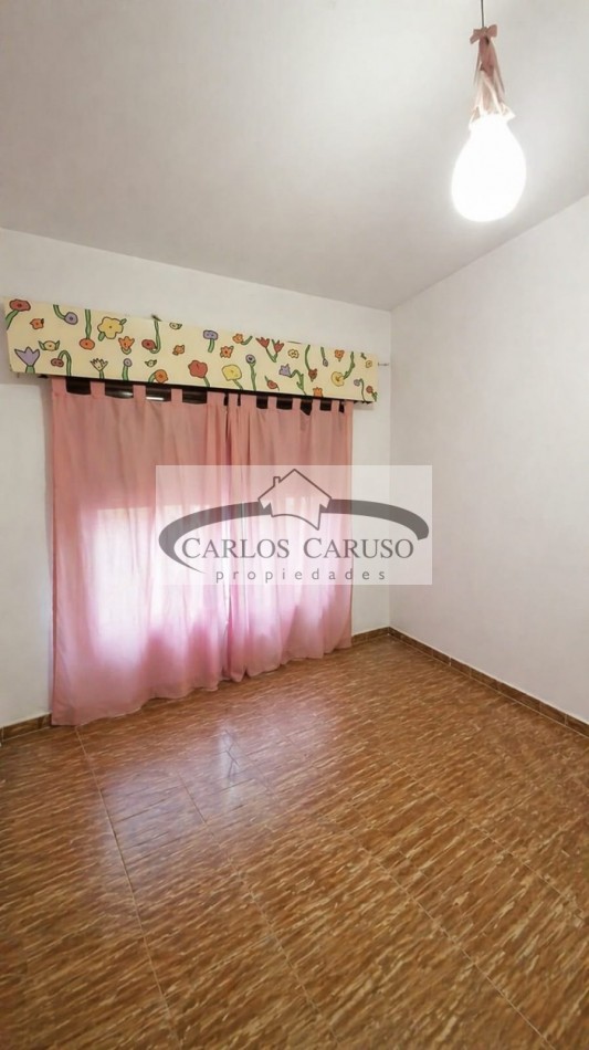 Casa en Venta- Mendoza entre Solis y Lobos