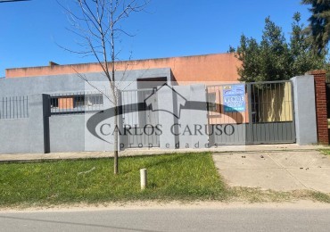 Casa en Venta- Varvello y Beltran