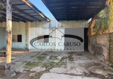 Galpon en Venta- Santa Maria e Dean Funes y Vicente Lopez